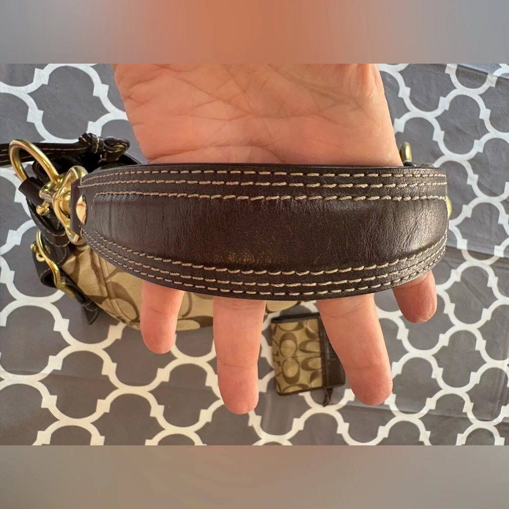 COACH F12657 Zoe Signature Canvas Gold Hardware Leather Trim Hobo Bag & Wallet - Picture 8 of 14